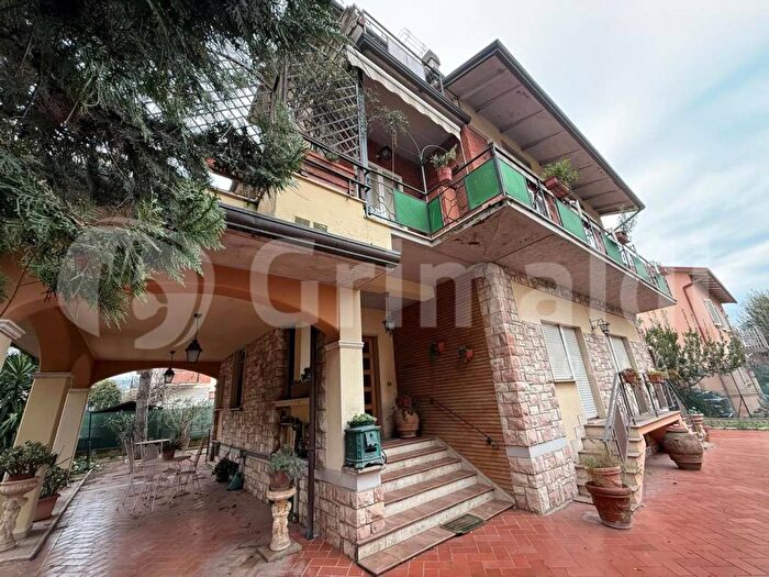 Appartamento trilocale in affitto in via mario bochi, Ponte San Giovanni Balanzano, Perugia