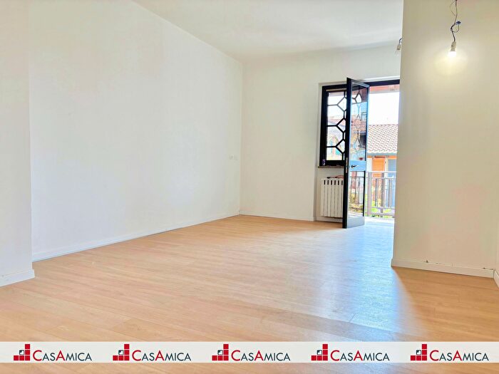 Appartamento trilocale in vendita in Via Papa Giovanni XXIII, Calcio