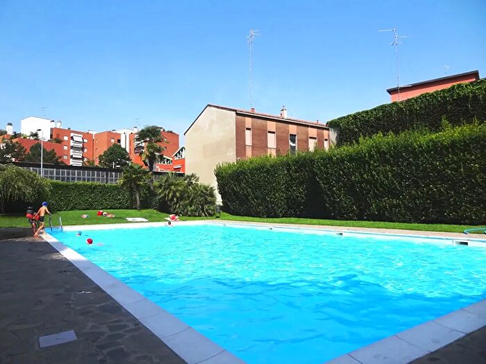 Appartamento con 5 locali in vendita in Via Bari, Milano