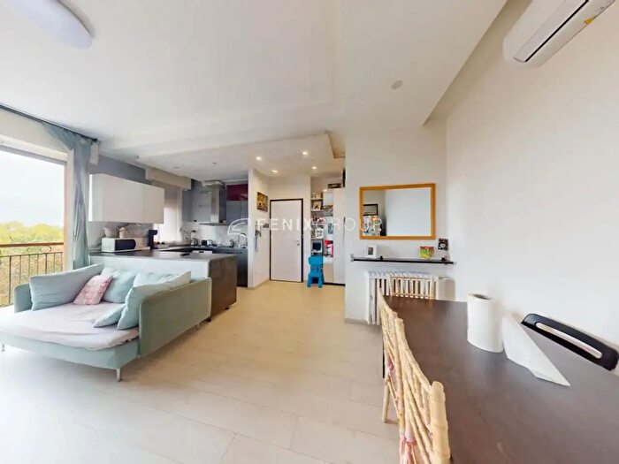 Appartamento trilocale in vendita in Via Lodovica, Vimercate