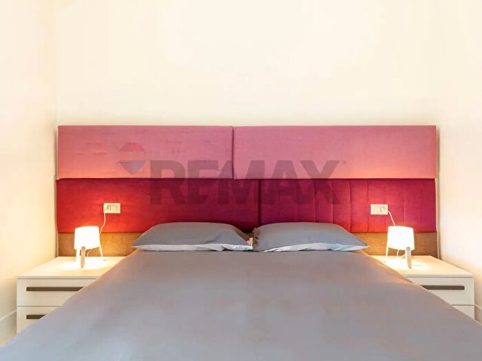 Appartamento con 12 locali in vendita in Cagliari