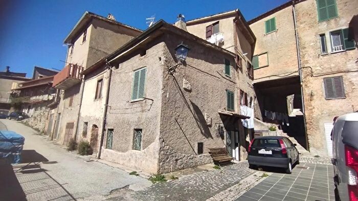 Appartamento bilocale in vendita in Trevi nel Lazio, Trevi Nel Lazio