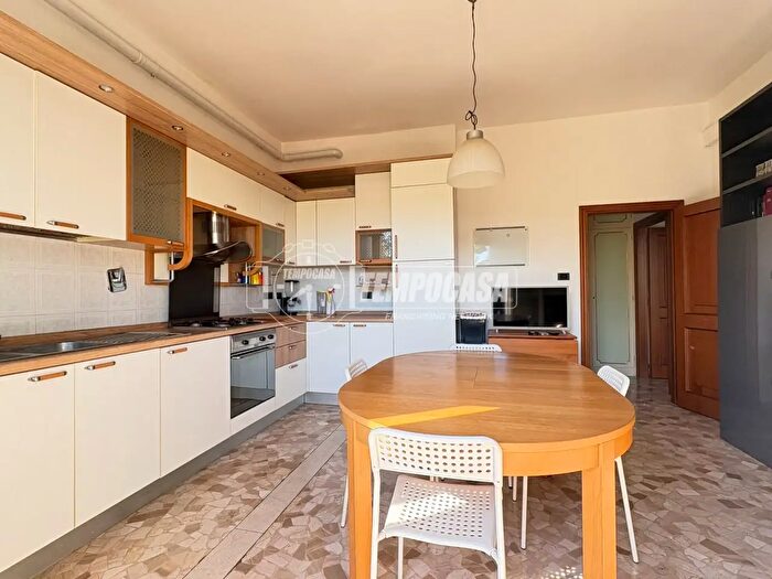 Appartamento trilocale in vendita in Bologna