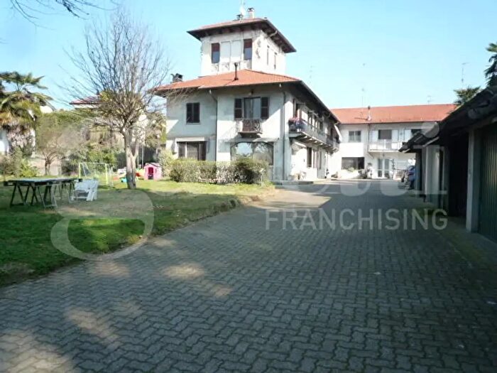 Appartamento bilocale in vendita in Via Battisti, Golasecca