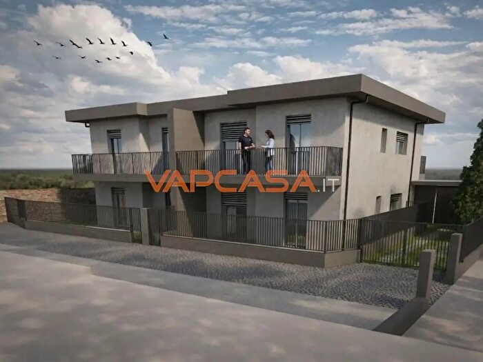 Appartamento trilocale in vendita in Via Mameli, Romano Di Lombardia