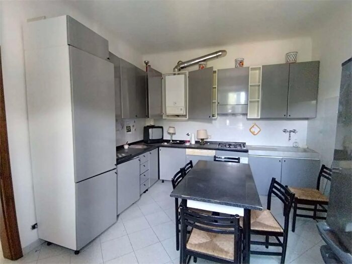 Appartamento trilocale in vendita in Ameglia