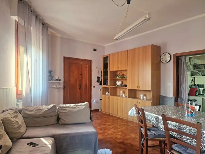 Appartamento trilocale in vendita in Massa