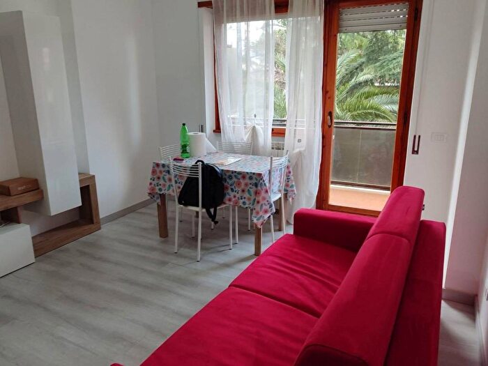 Appartamento bilocale in affitto in Via Elio Chianesi, Mostacciano, Roma