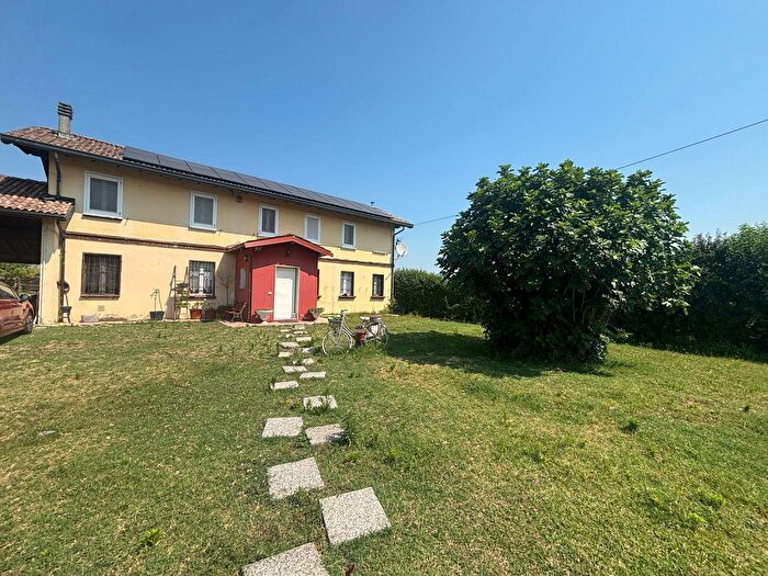 Casa con 5 locali in vendita in Cascina Candiana, Casanova Lonati