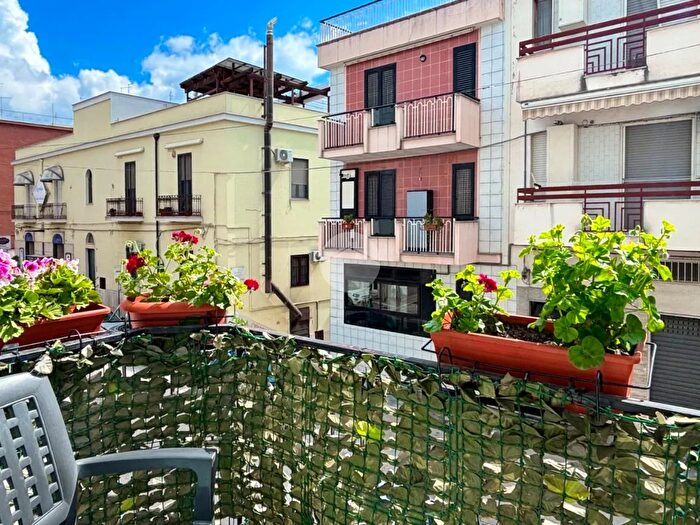 Appartamento con 6 locali in vendita in Via Gargano, Manfredonia