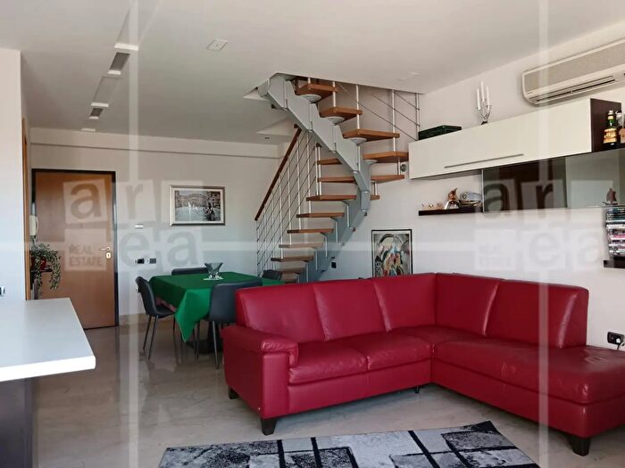 Appartamento trilocale in vendita in Via Casilina, Roma