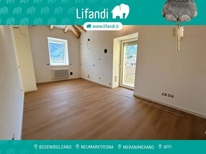 Appartamento quadrilocale in vendita in Via Vegri, Caldonazzo