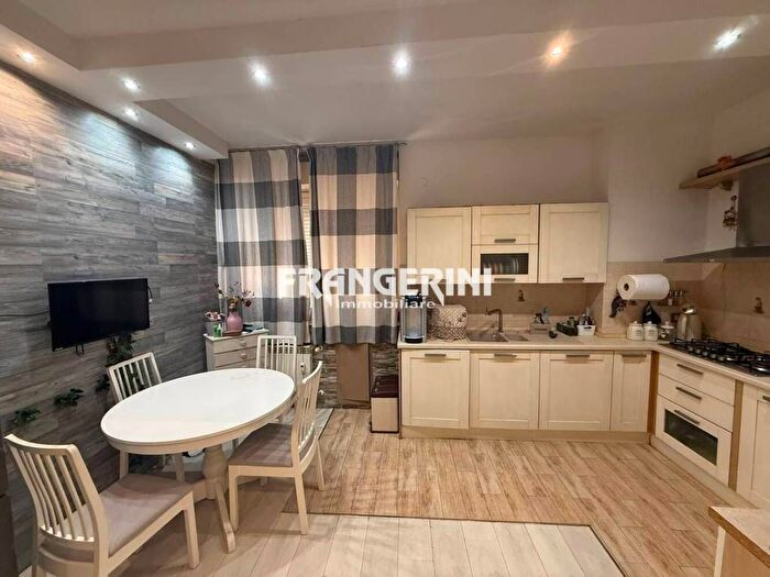 Appartamento quadrilocale in vendita in Via Costanza, Salviano, Livorno