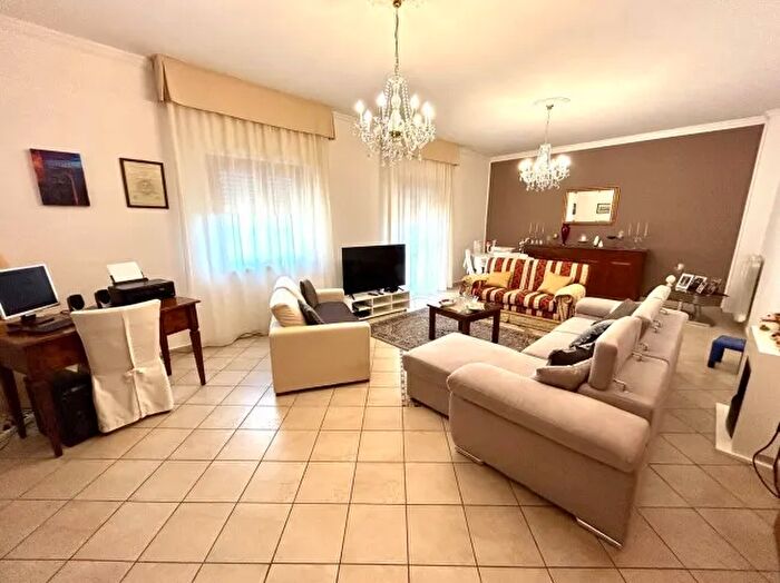 Appartamento quadrilocale in vendita in CoriglianoRossano Via Papa Giovanni XXIII, CoriglianoRossano