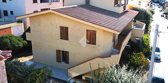 Appartamento quadrilocale in vendita in Via Tanca Manna, Trinità dAgultu e Vignola