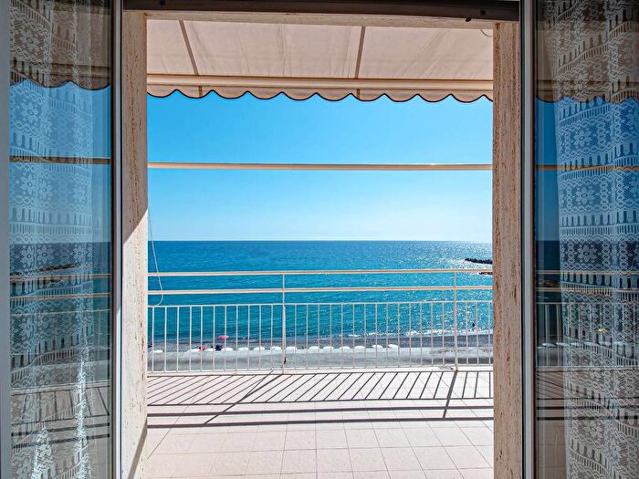 Casa bilocale in affitto in Ospedaletti