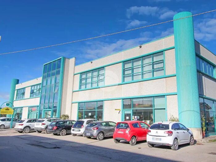 Appartamento quadrilocale in vendita in Via Valtellina, San Benedetto Del Tronto