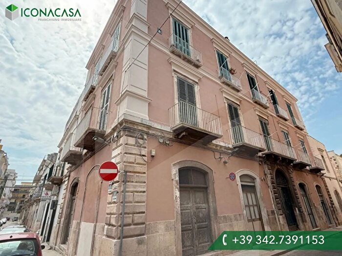 Appartamento bilocale in vendita in Via Calatafimi, Bitonto