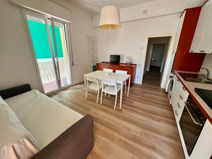 Appartamento trilocale in affitto in Centro, Gabicce Mare