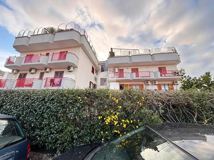 Appartamento quadrilocale in vendita in Via Dorando Pietri, Quarto