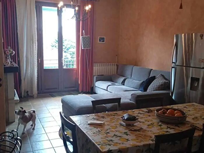 Casa con 7 locali in vendita in Via Umberto, San Pietro Clarenza