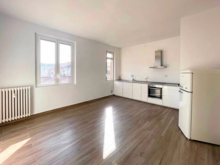 Appartamento trilocale in affitto in Via Alessandro Tadino Milano, Milano