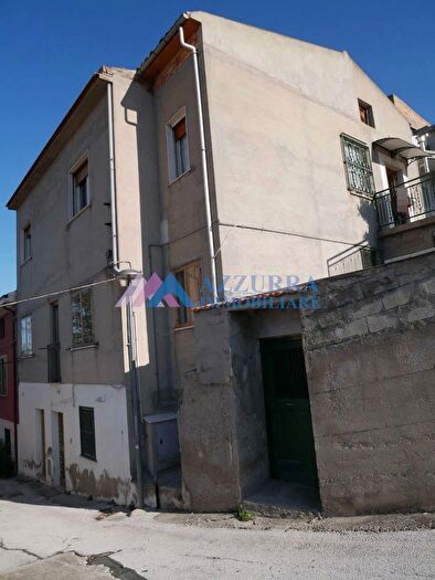 Casa con 5 locali in vendita in Montemitro
