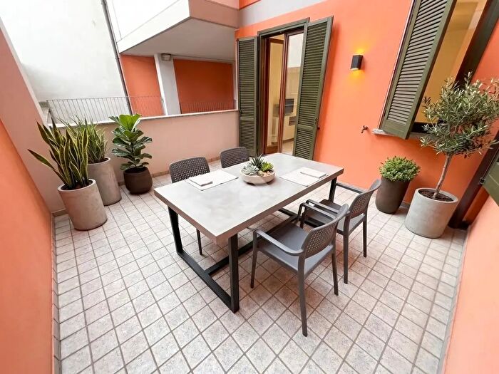 Appartamento trilocale in vendita in Via Gioacchino Rossini, Seveso