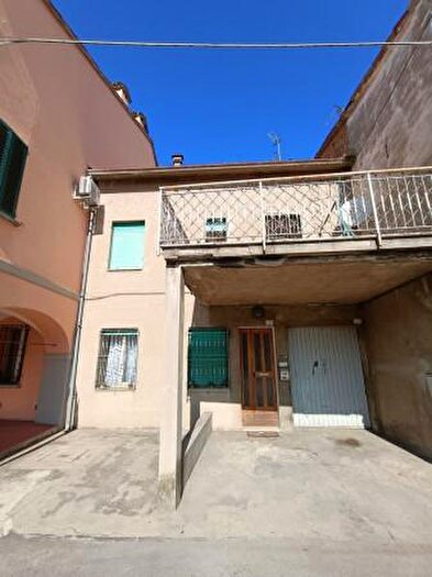 Casa con 6 locali in vendita in Borgo Dicembre, Bagnacavallo