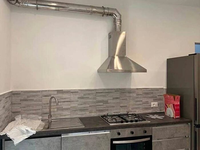 Appartamento trilocale in affitto in Marina di Carrara, Carrara