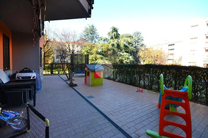 Appartamento trilocale in vendita in Via Padre Pio, Sedriano