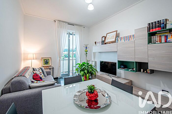 Appartamento quadrilocale in vendita in Salita San Barnaba, Genova