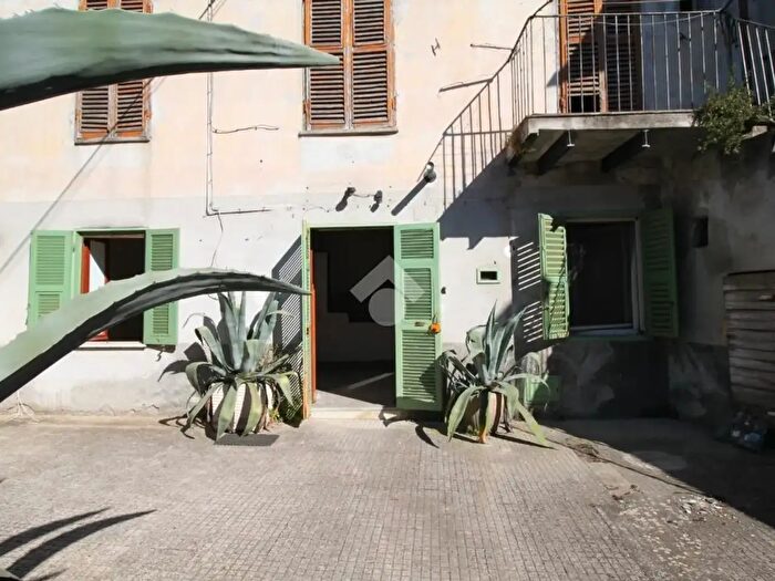 Appartamento bilocale in vendita in Via Domenico Giannini, Canino