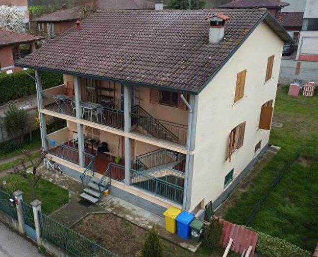 Casa con 6 locali in vendita in Via Bergamo, Valle Salimbene
