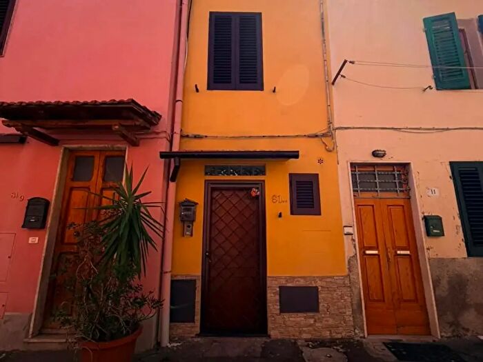 Casa trilocale in vendita in Vincenzo da Filicaia, Prato