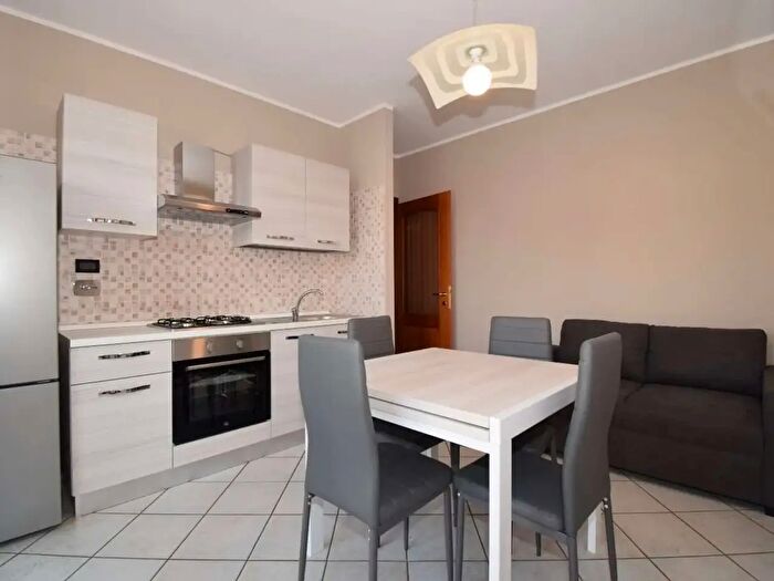 Appartamento bilocale in affitto in Via Santorre di Santarosa, Pinerolo