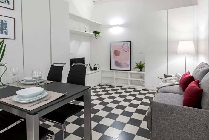 Appartamento monolocale in affitto in Via Santa Maria Fulcorina, Milano