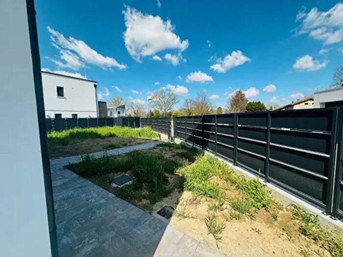 Casa quadrilocale in vendita in Via Gorizia, Reggio Emilia