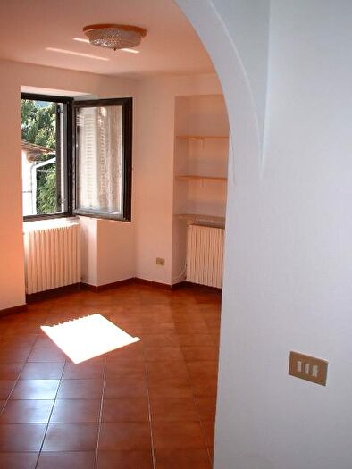 Casa in vendita in Castello DellAcqua