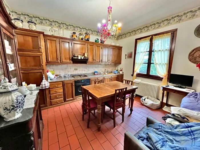 Casa con 6 locali in vendita in Moglia