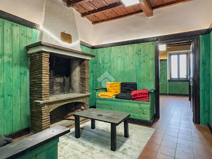 Appartamento bilocale in vendita in Viale Giuseppe Garibaldi, Ronciglione