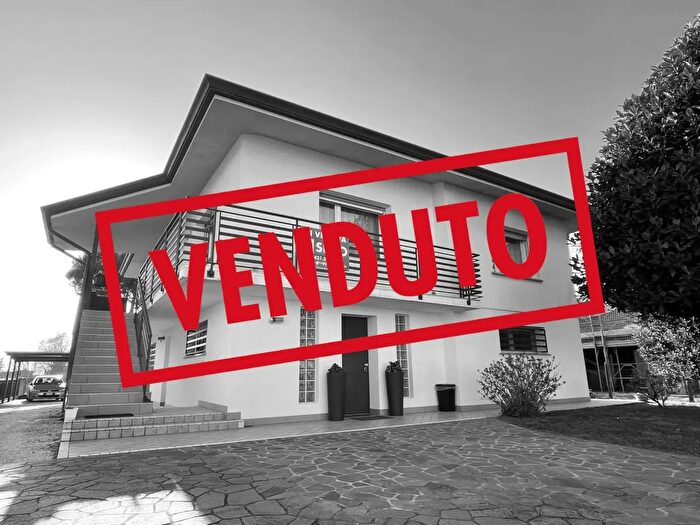 Casa con 6 locali in vendita in Via Nazionale, San Michele Al Tagliamento