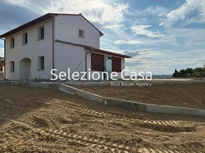 Casa con 6 locali in vendita in Santa Maria A Monte