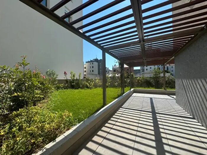 Appartamento quadrilocale in vendita in Via Marcello Nizzoli, Milano