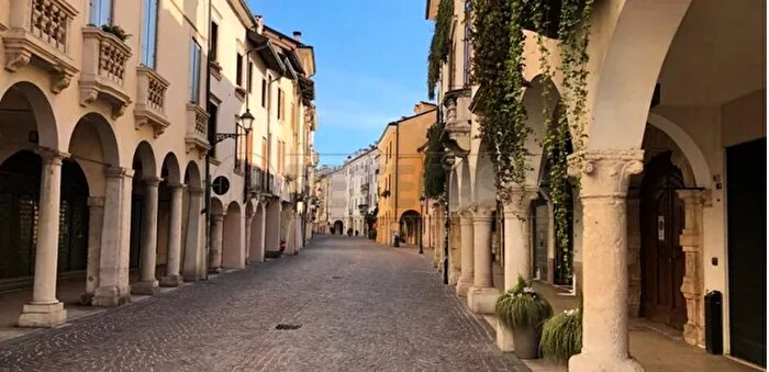 Appartamento in affitto in Contrà SSApostoli, Vicenza