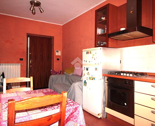 Appartamento bilocale in vendita in Via Parrocchia, Aicurzio