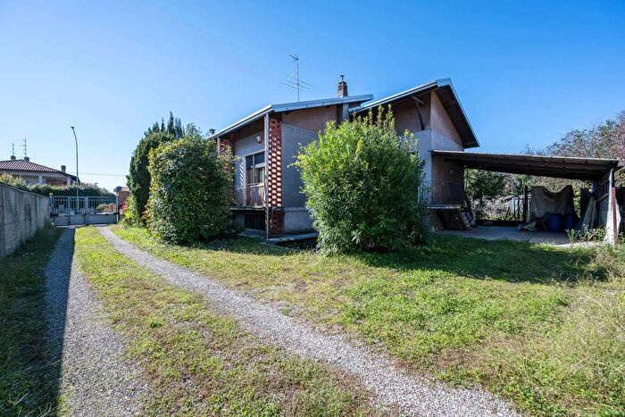 Case in Vendita e in Affitto - 3