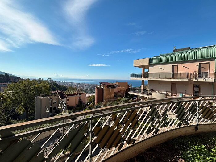 Appartamento quadrilocale in vendita in Salerno