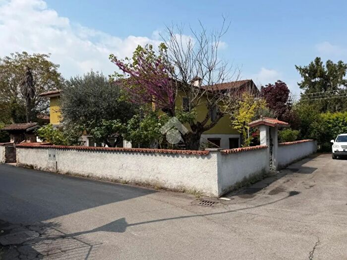 Casa monolocale in vendita in Quartiere Ippodromo, Leno