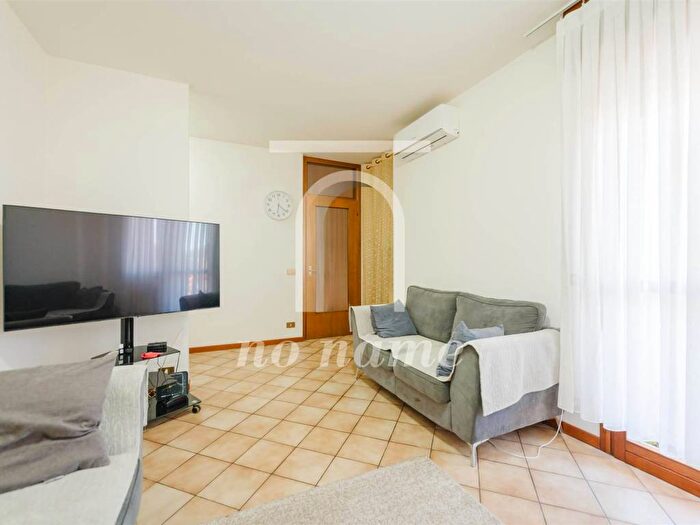 Appartamento con 6 locali in vendita in Centro, Susegana
